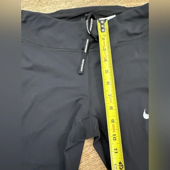 Nike Black Dri-FIT Performance 7/8 Leggings medium Running Walking Training - Picture 17 of 17